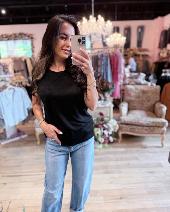 The Lila Tee - Black