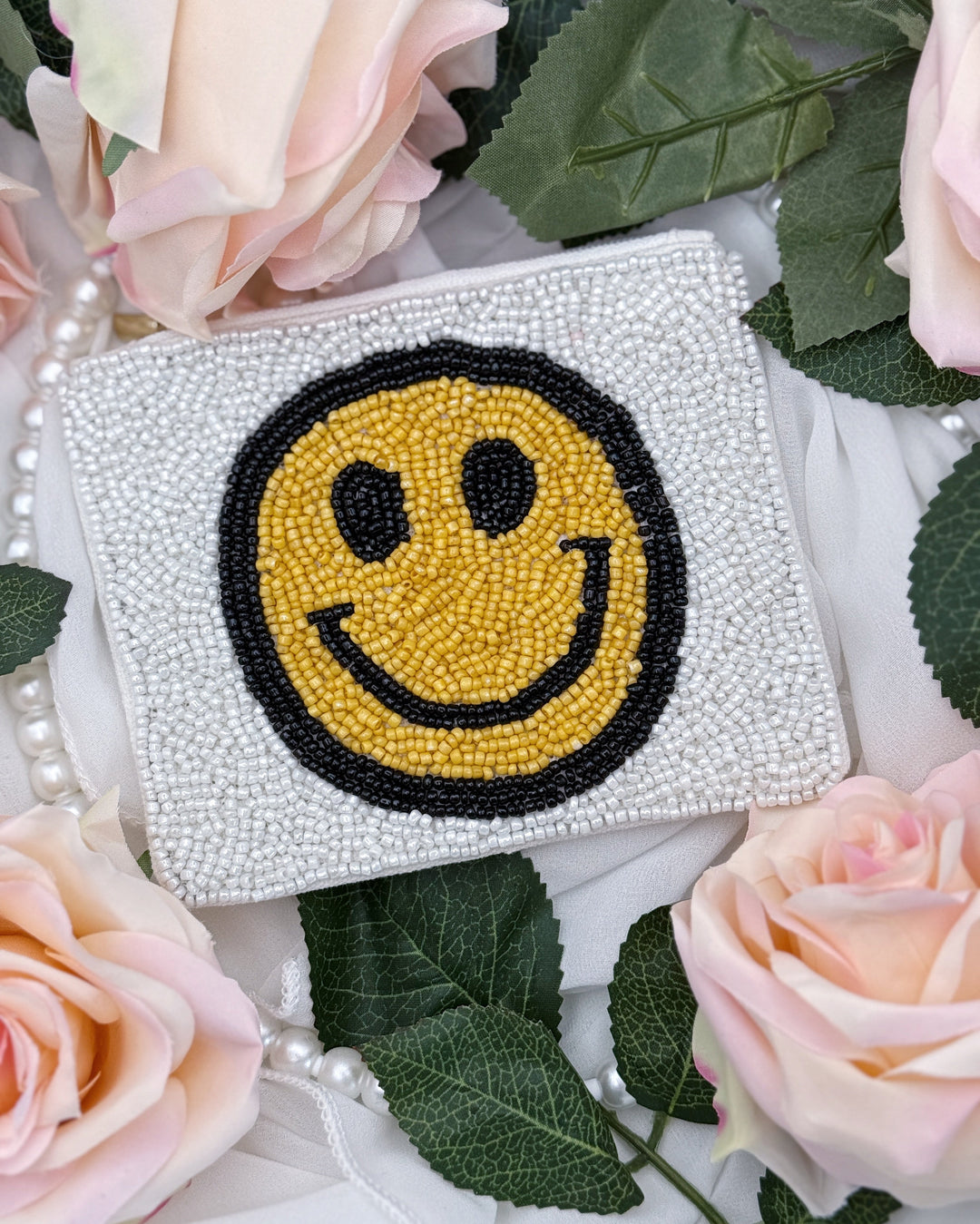 Big Smiley Face Coin Pouch - White