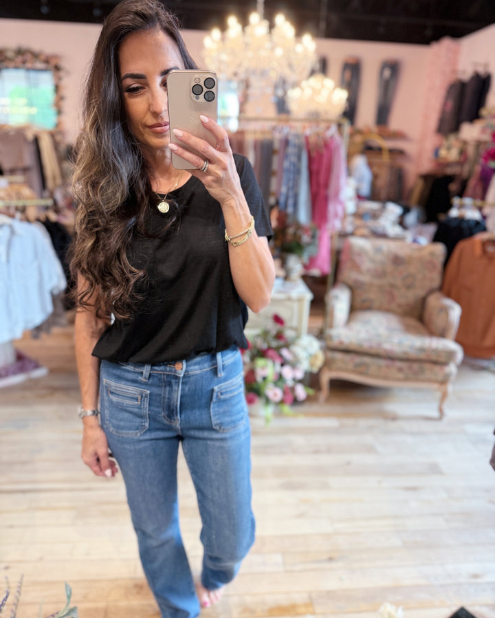 The Lila Tee - Black