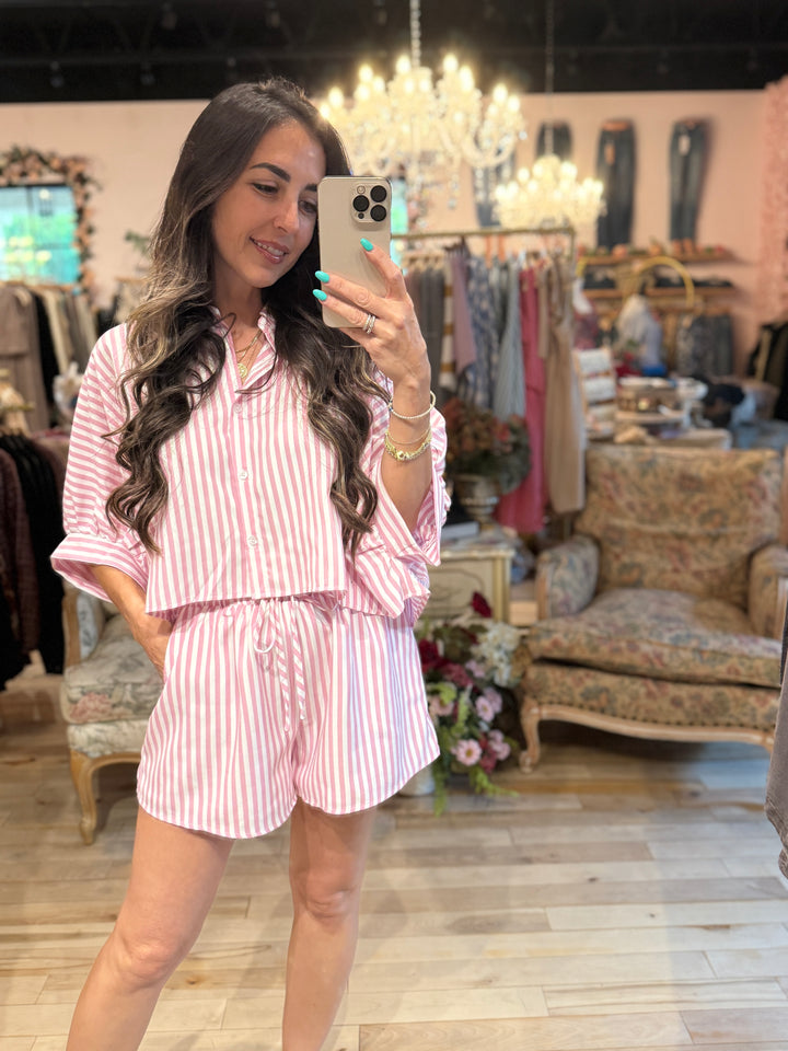 The Dani Pink Stripe Shorts - Pink and White
