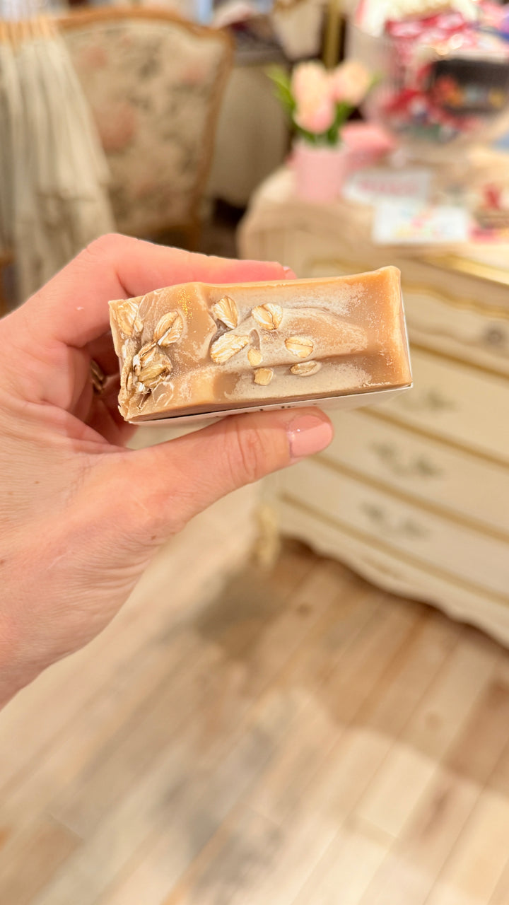 Natural + Sustainable Soaps by Thistle + Thyme - Oats Milk & Honey