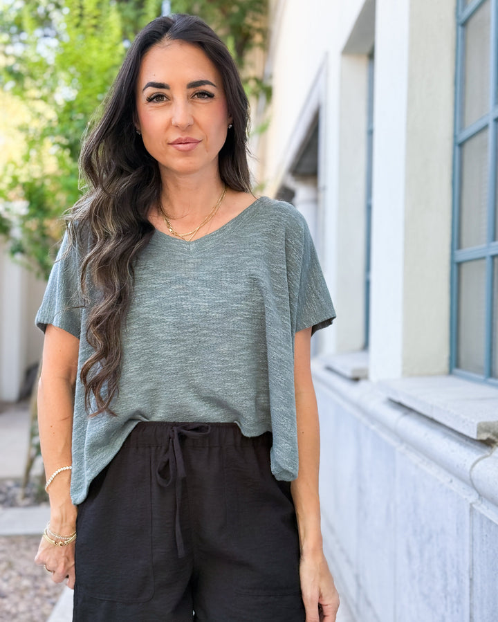 The Rylee V-Neck Light Knit Top - Ash Jade