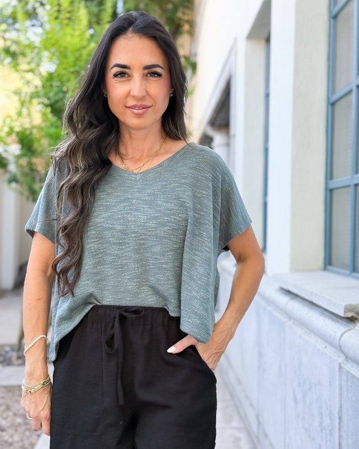 The Rylee V-Neck Light Knit Top - Ash Jade