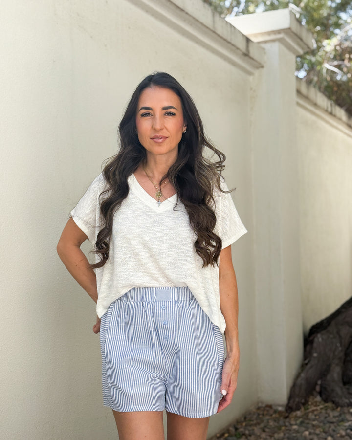 The Rylee V-Neck Light Knit Top - Ivory