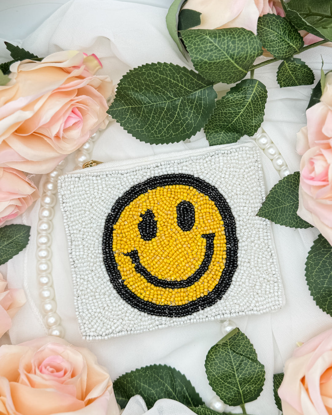 Big Smiley Face Coin Pouch - White