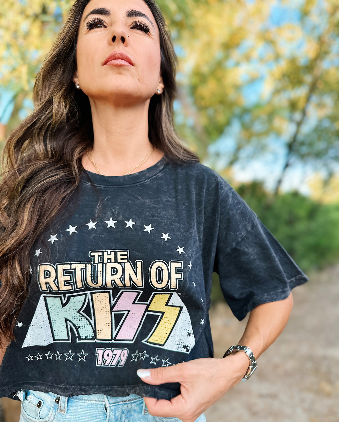 Vintage Kiss Crop Tee