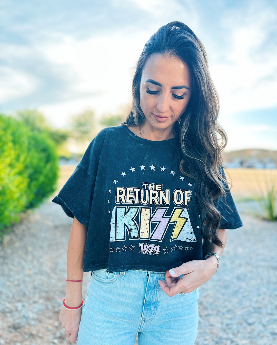 Vintage Kiss Crop Tee