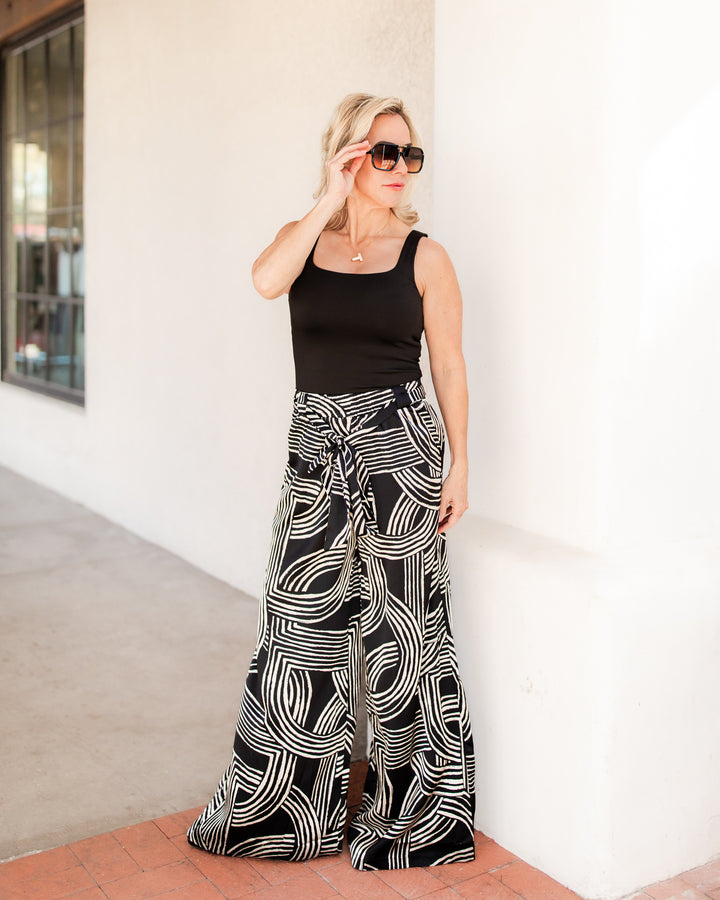 The Seline Wide Leg Pants - Black/Cream