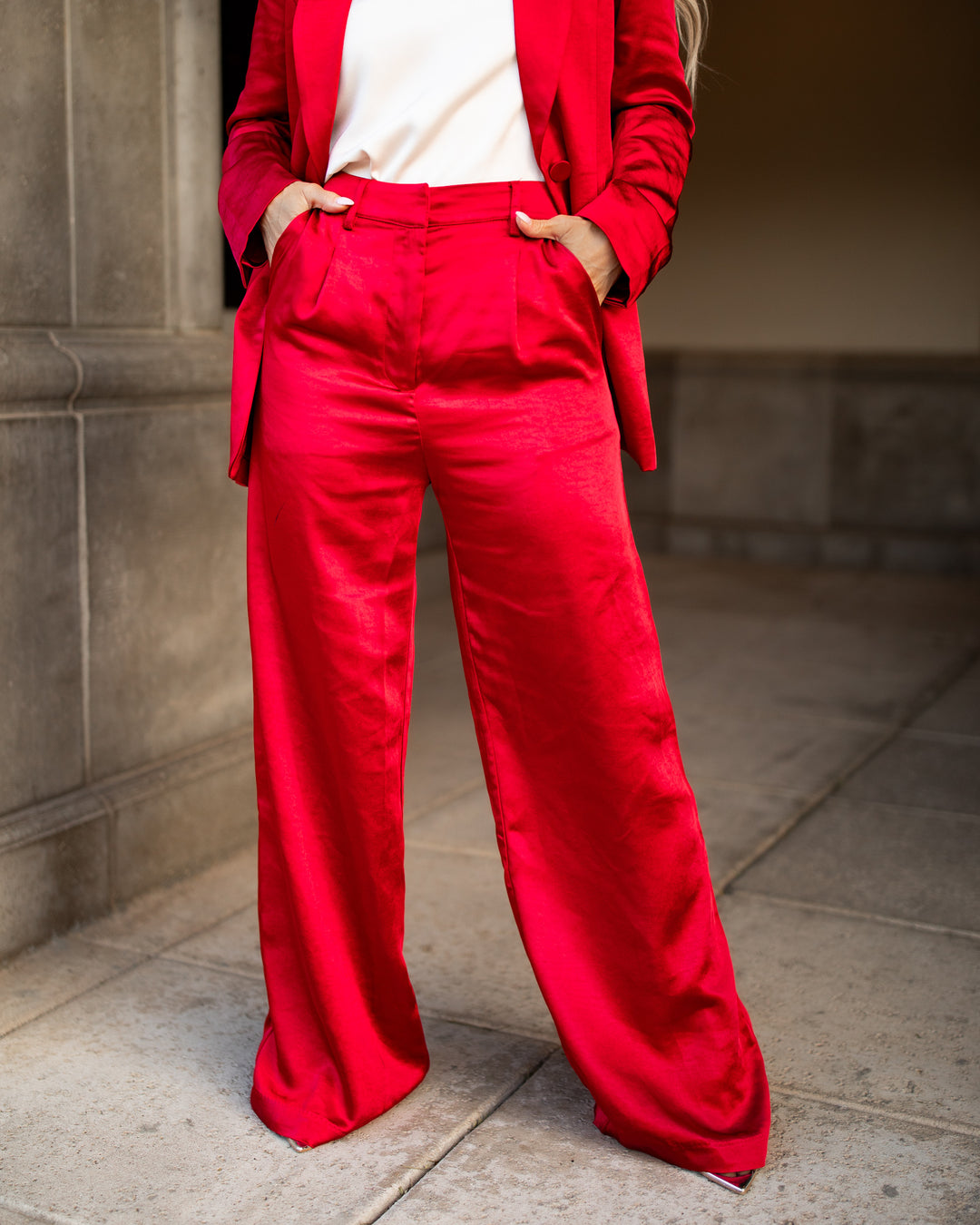 The Romette Satin Pants - Red