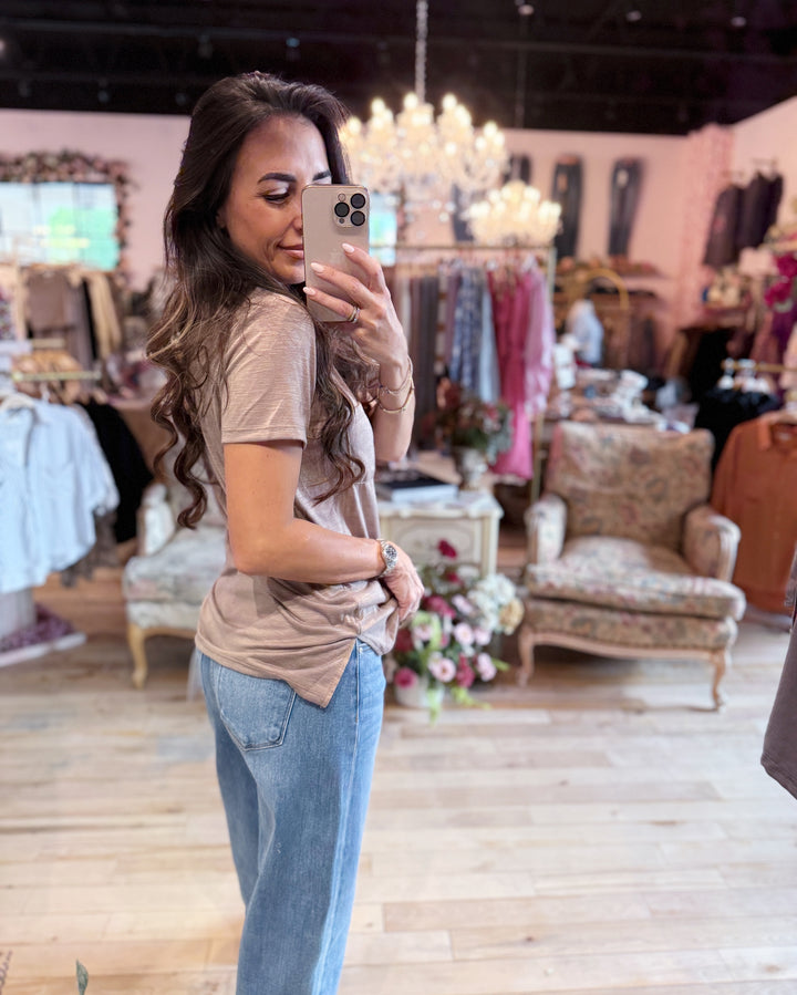 The Lila Tee - Stone