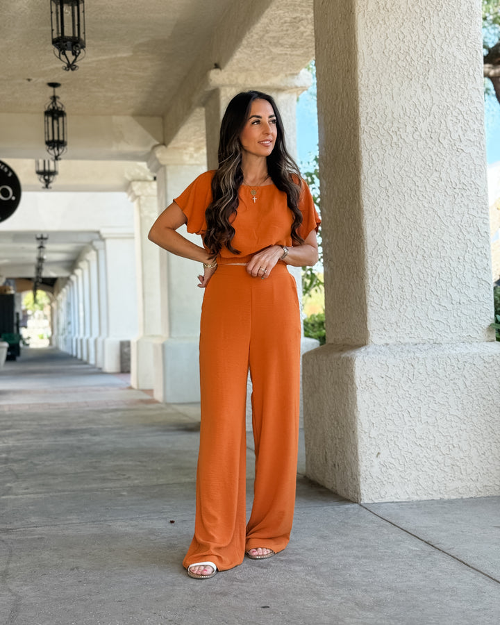 The Aspen Cropped Flutter Sleeve Top – Orange