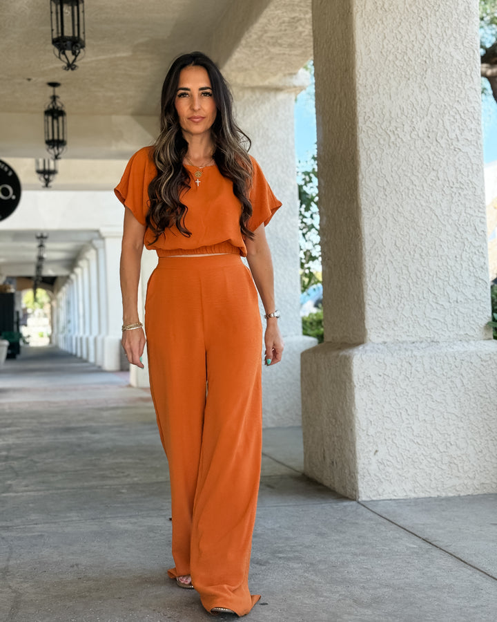 The Aspen Cropped Flutter Sleeve Top – Orange