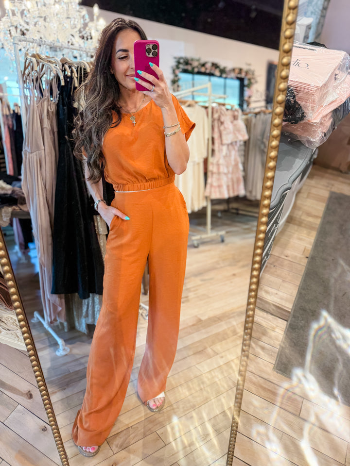 The Aspen Cropped Flutter Sleeve Top – Orange