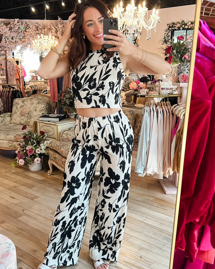The Lina Floral Cropped Top
