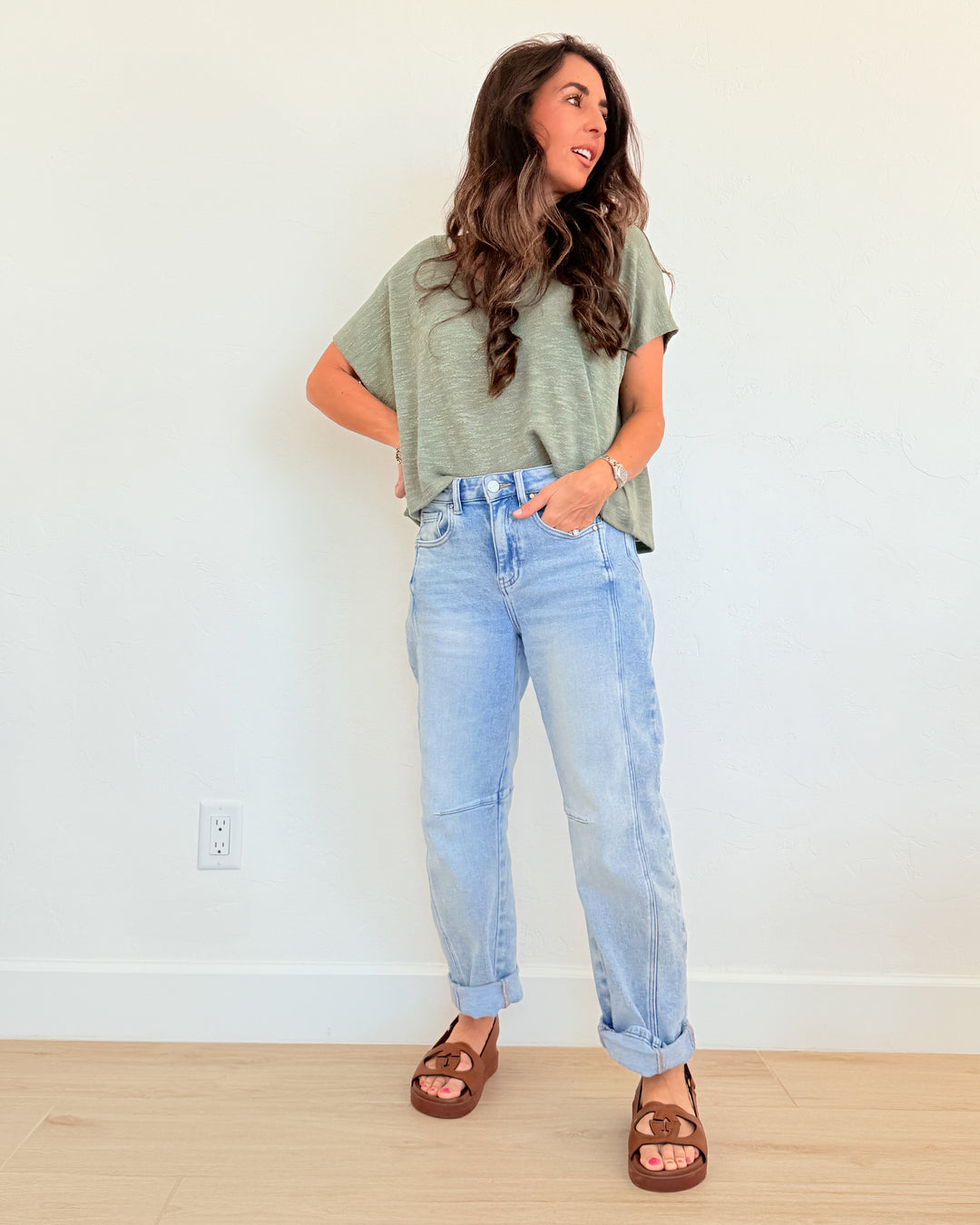 The Rylee V-Neck Light Knit Top - Light Olive