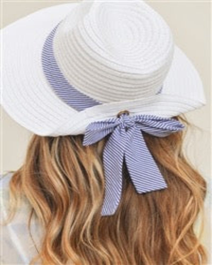 Pretty Bowtie Hat