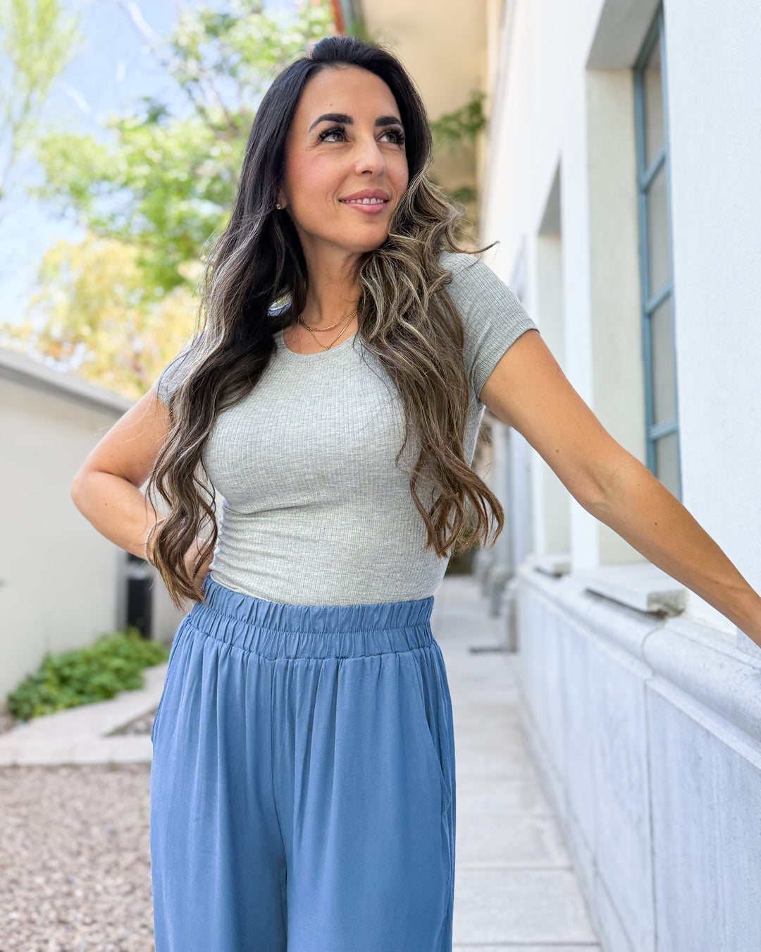 The Maddie Ribbed Tee - Gray