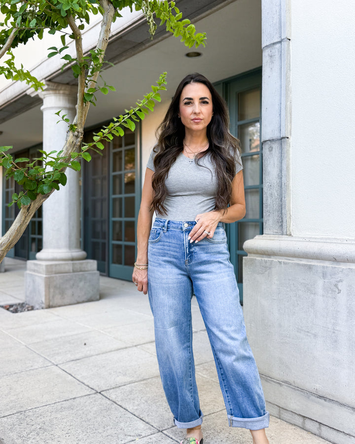 The Maddie Ribbed Tee - Gray