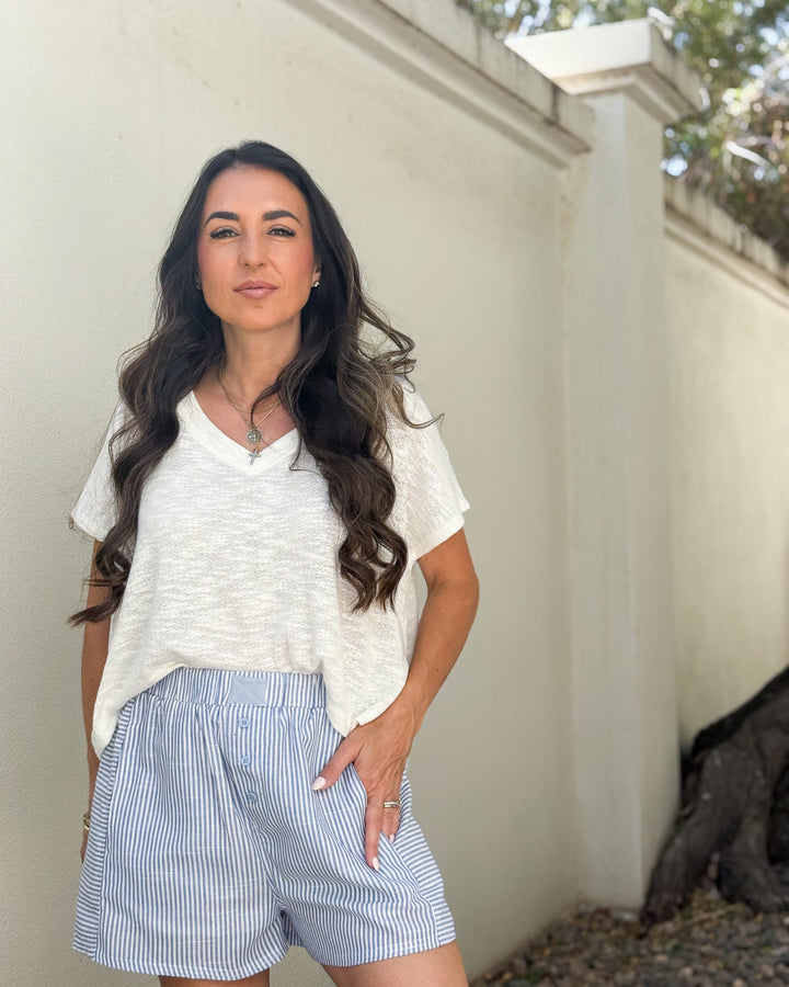 The Rylee V-Neck Light Knit Top - Ivory