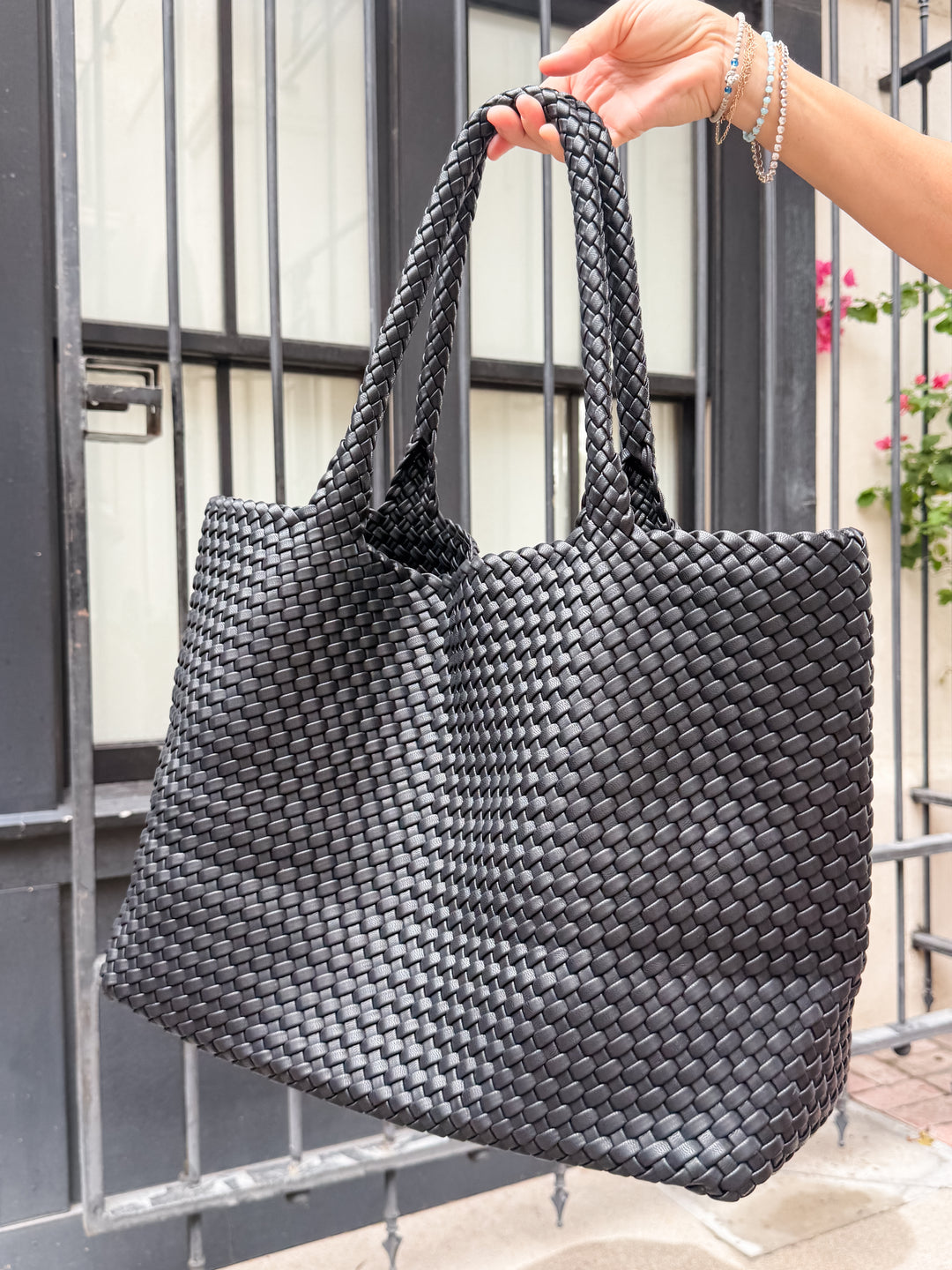 The Solana Woven Tote - Black