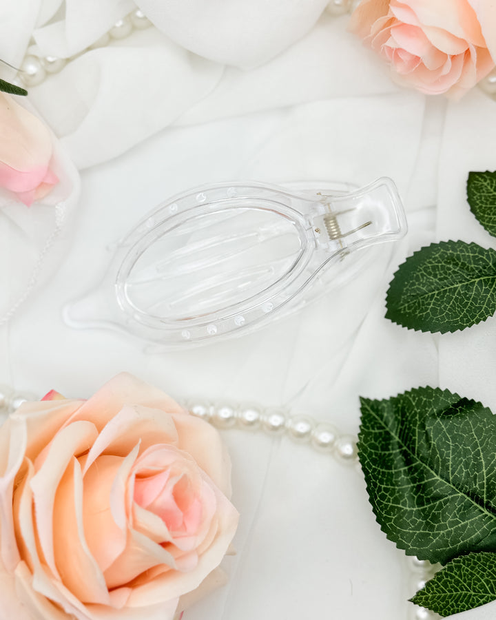 The Oval Lay Down Flat Hair Claw Clip