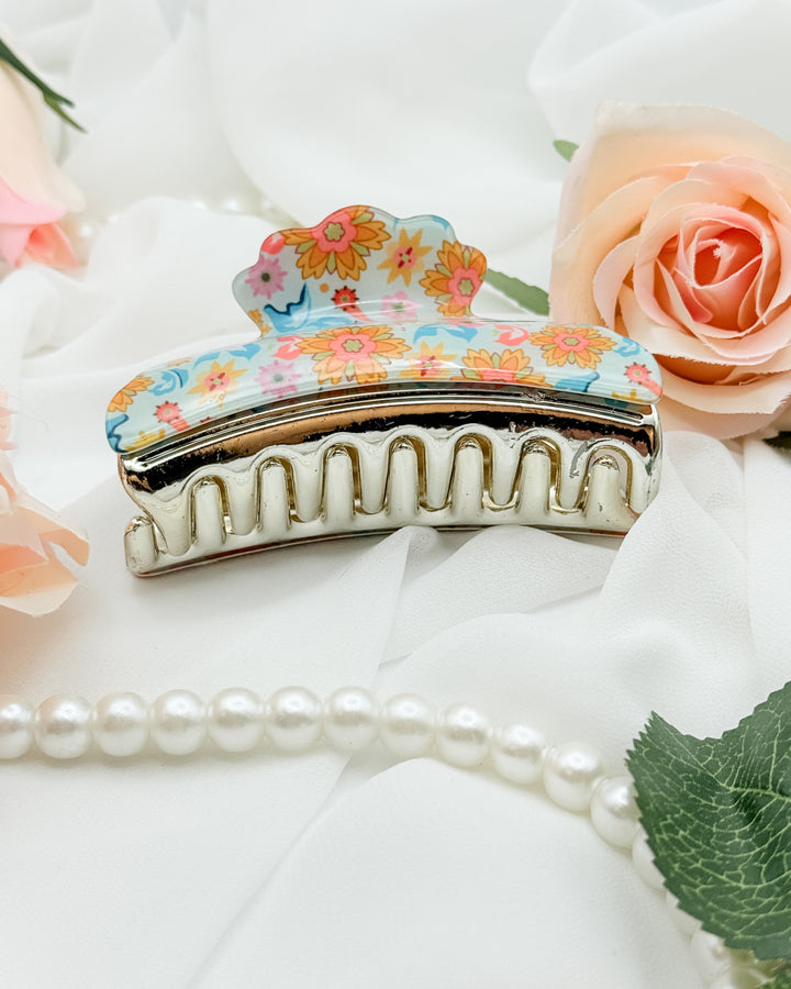 The Daisy Bloom Hair Claw Clip