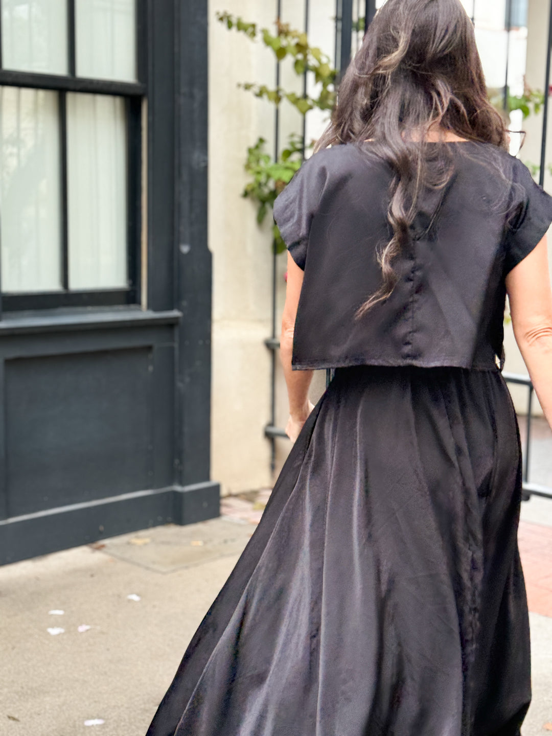 The Genevieve Satin Top - Black