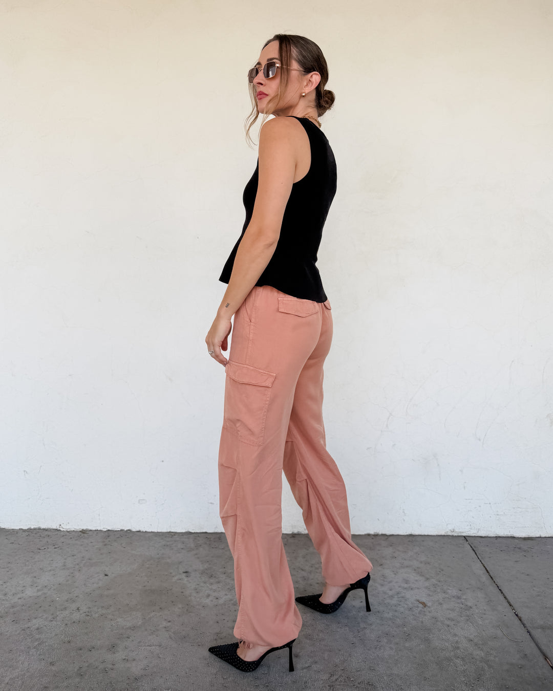 The Harlow Cargo Wide Leg Pants - Peach
