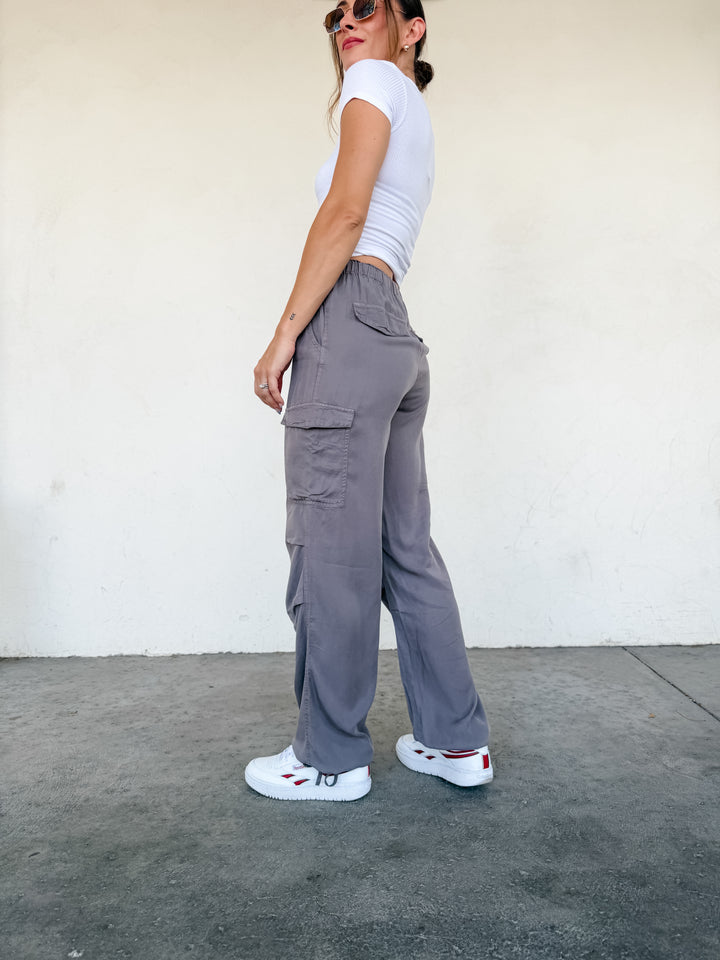 The Harlow Cargo Wide Leg Pants - Dark Gray
