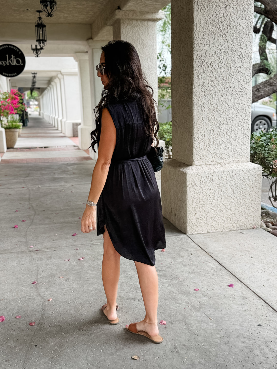 The Clara Sleeveless Shirt Dress - Black