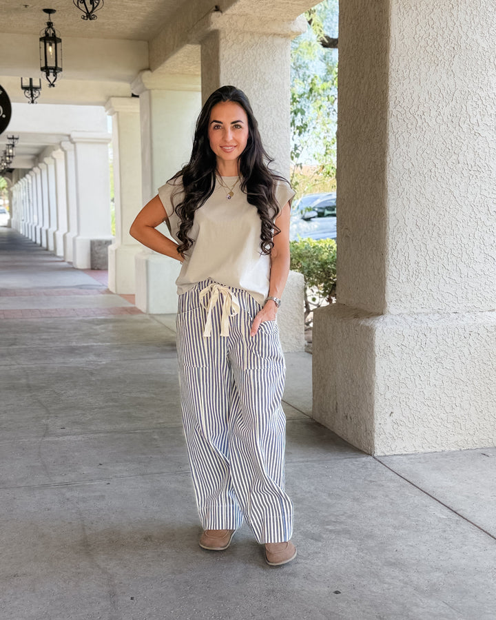 The Savannah Striped Wide Leg Pants - Navy