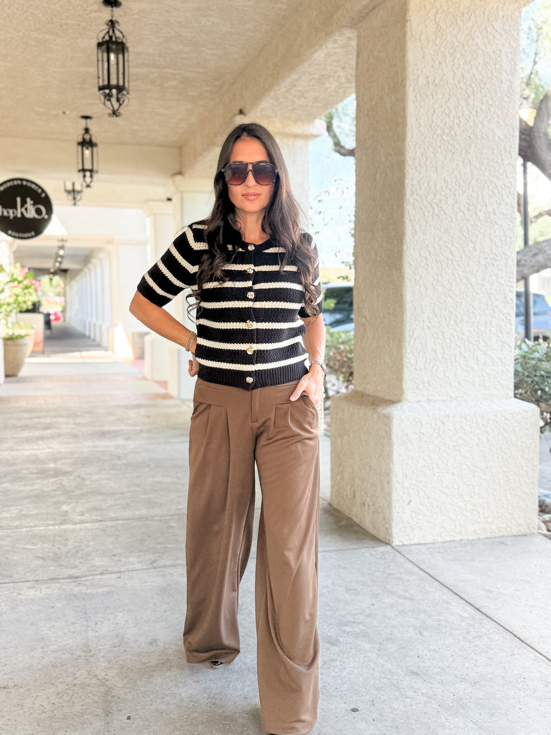 The Wendi High-Rise Wide-Leg Cargo Pants - Dark Brown
