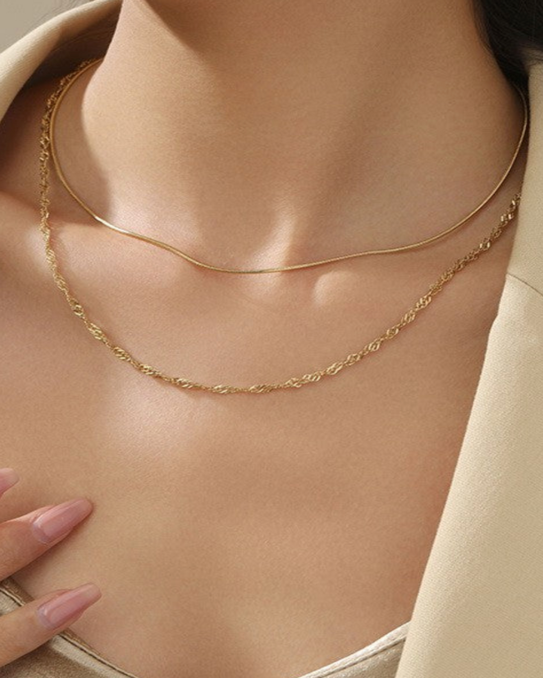 Elegant gold layered necklaces