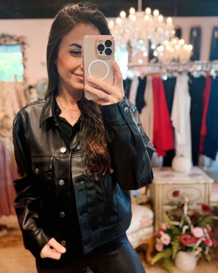 The_Cinematic_Leather_Jacket_by_Daze_Denim_5